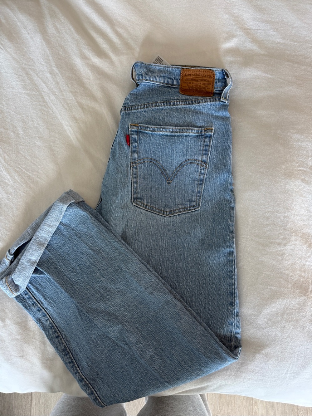 Levi's Women’s Light Blue Ribcage Straight Jean